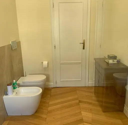 Apartment Parigino A Turin